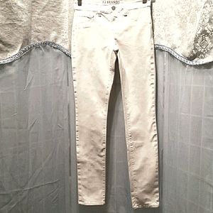 J BRAND PALE CREAM SKINNY LEG JEANS SZ 25